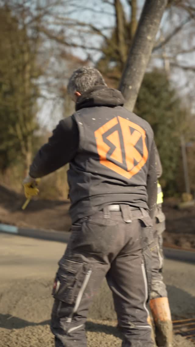 Bauarbeiter von Klockow Bau auf der Baustelle